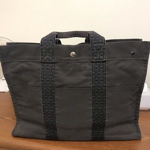 Authentic Hermes Tote Preloved